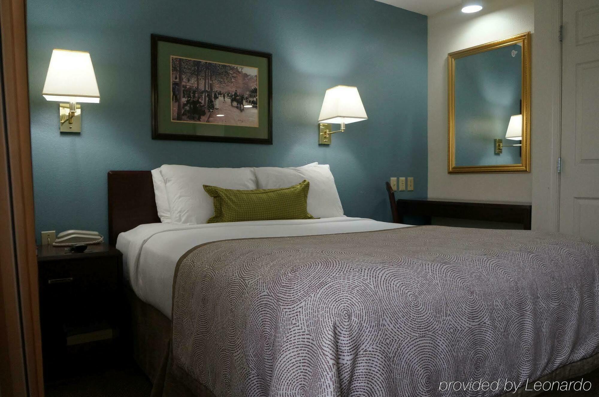 Candlewood Washington-dulles By Ihg Hotel Herndon