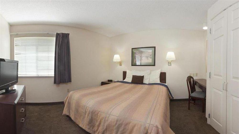 Candlewood Washington-dulles By Ihg Herndon